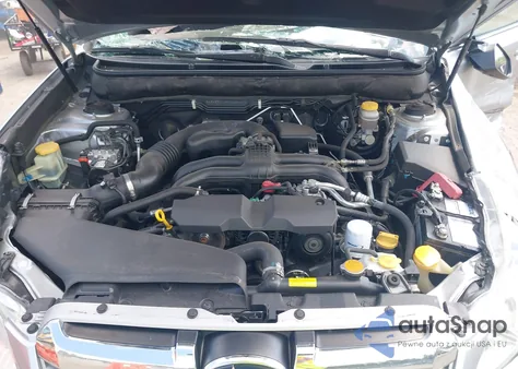 2013 Subaru Outback 2.5I Limited z USA, uszkodzony, nr VIN 4S4BRCKC5D3225697